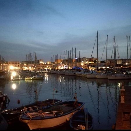 Tre Metri Sopra Il Mare Villa Bisceglie Dış mekan fotoğraf