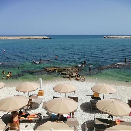 Tre Metri Sopra Il Mare Villa Bisceglie Dış mekan fotoğraf