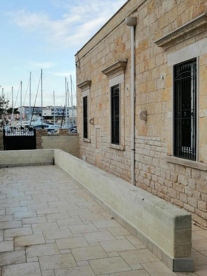 Tre Metri Sopra Il Mare Villa Bisceglie Dış mekan fotoğraf