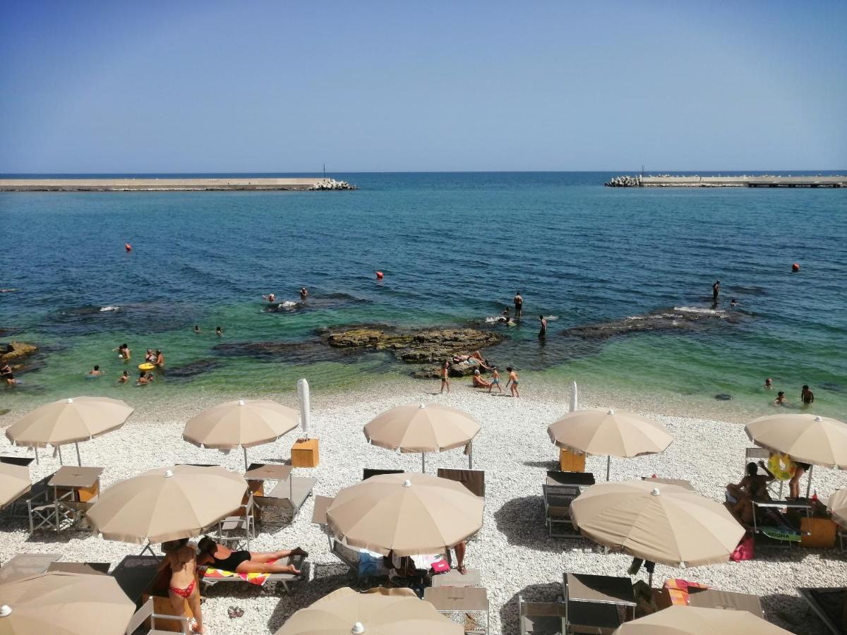 Tre Metri Sopra Il Mare Villa Bisceglie Dış mekan fotoğraf