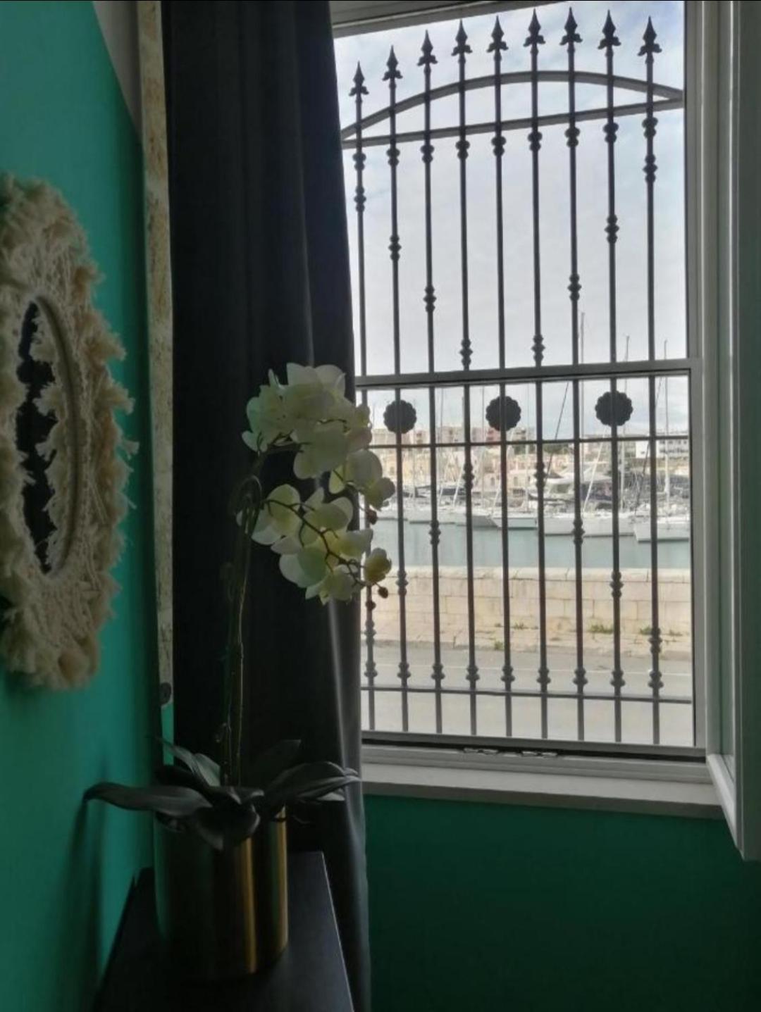 Tre Metri Sopra Il Mare Villa Bisceglie Dış mekan fotoğraf